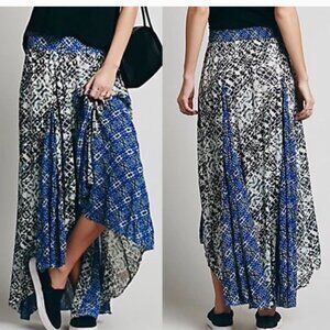 FREE PEOPLE SHOW YOU OFF MAXI SKIRT BLUE CREAM PRINT BOHO HIPPIE SIZE M